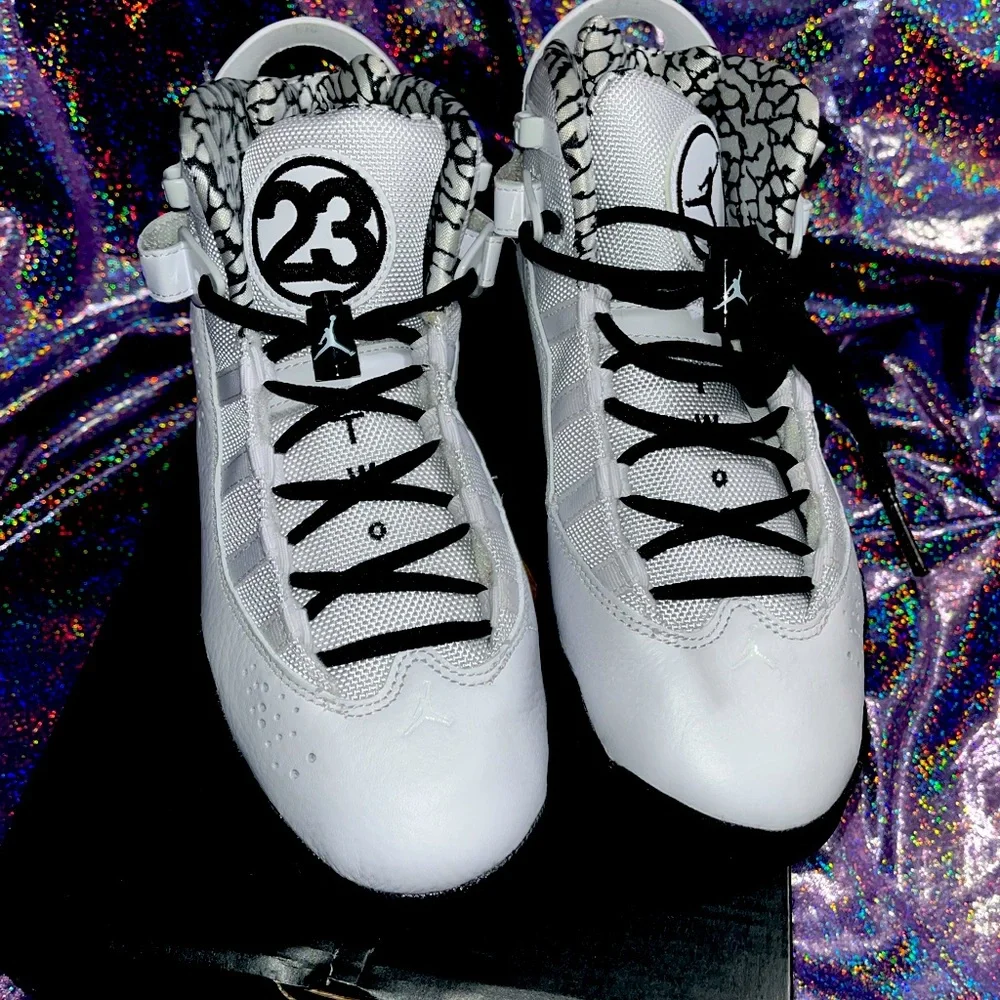Air Jordan 6 Rings Black and White 